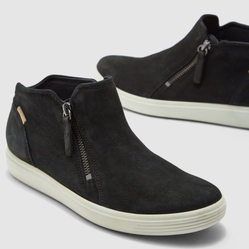 ECCO Women's Soft 7 Low Bootie Zip Sneakers Black 8